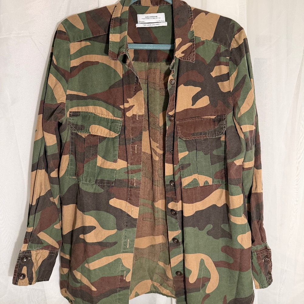 ZARA PREMIUM DENIM COLLECTION Camo Button Down